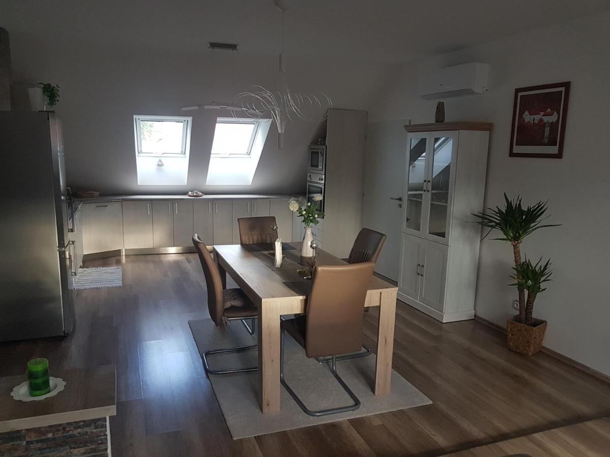 Ubytování U Špačků Pálava Novosedly  Esterno foto